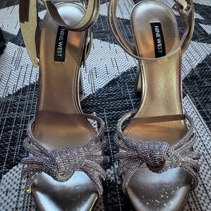 Brand new Nine West gold glitter platform heels!
